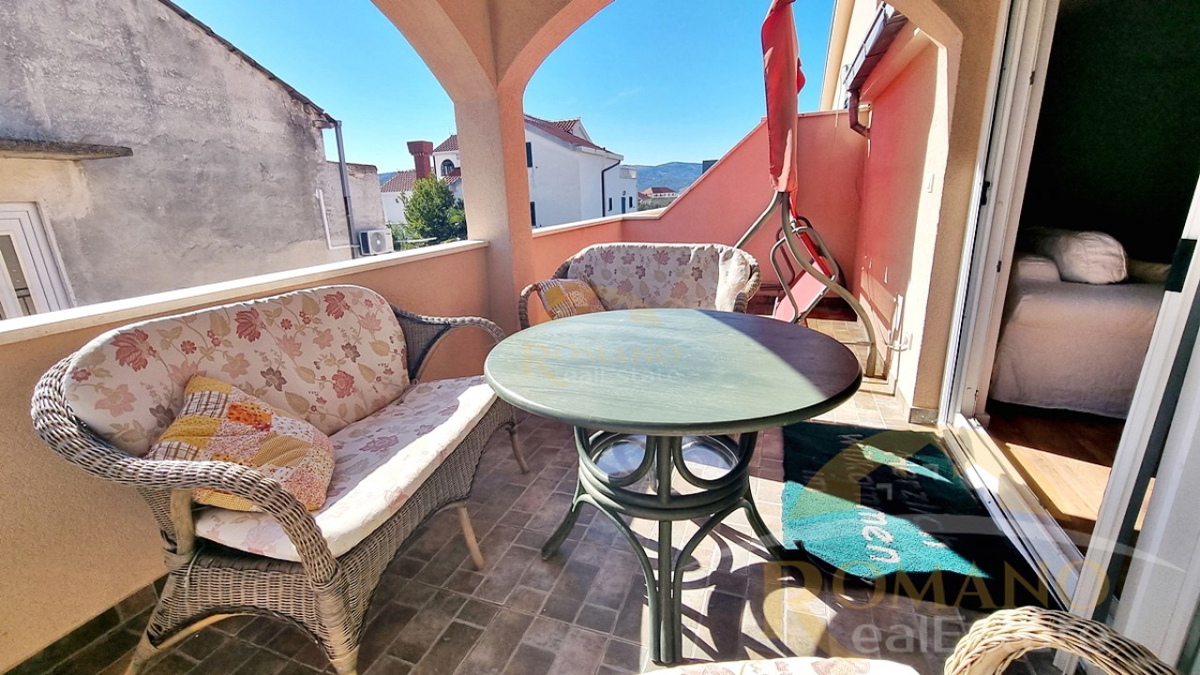 Hiša za prodajo v Seget Vranjici – blizu Trogirja